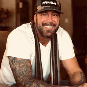 Meet your Posher, Jason